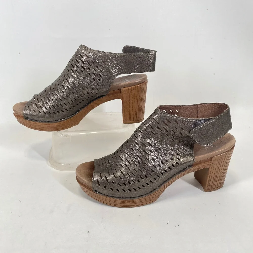 Dansko Womens Metallic Bronze Leather Laser Cut Block Heel Sandals Size 40